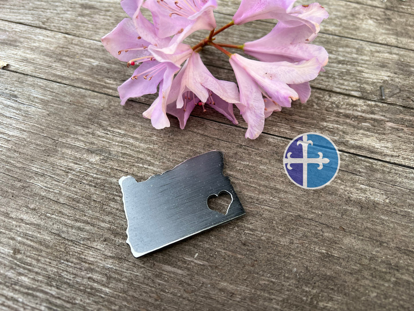 Steel Oregon Magnet with Heart Cutout - Show Your State Pride!