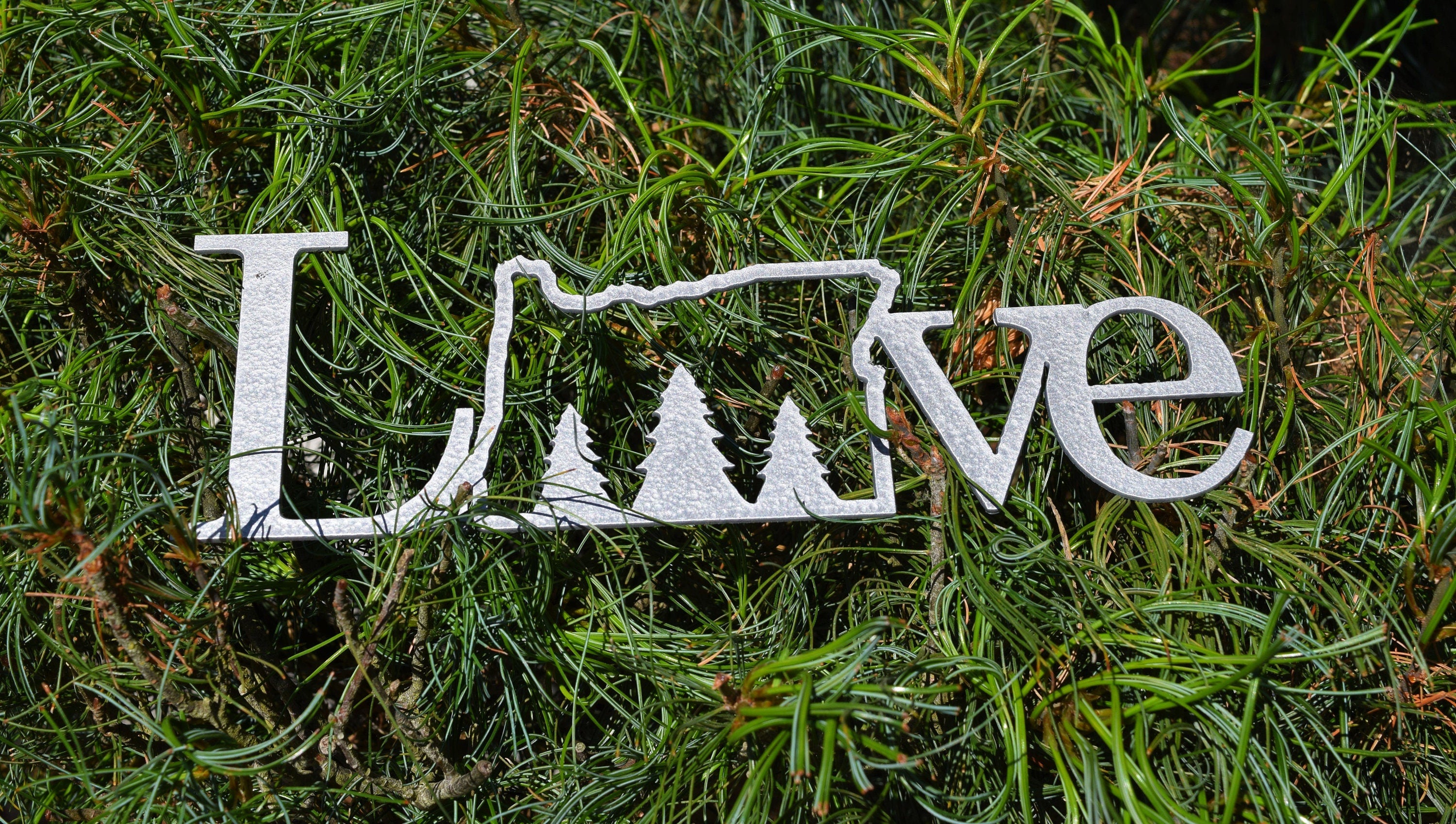 Metal Oregon Love Sign