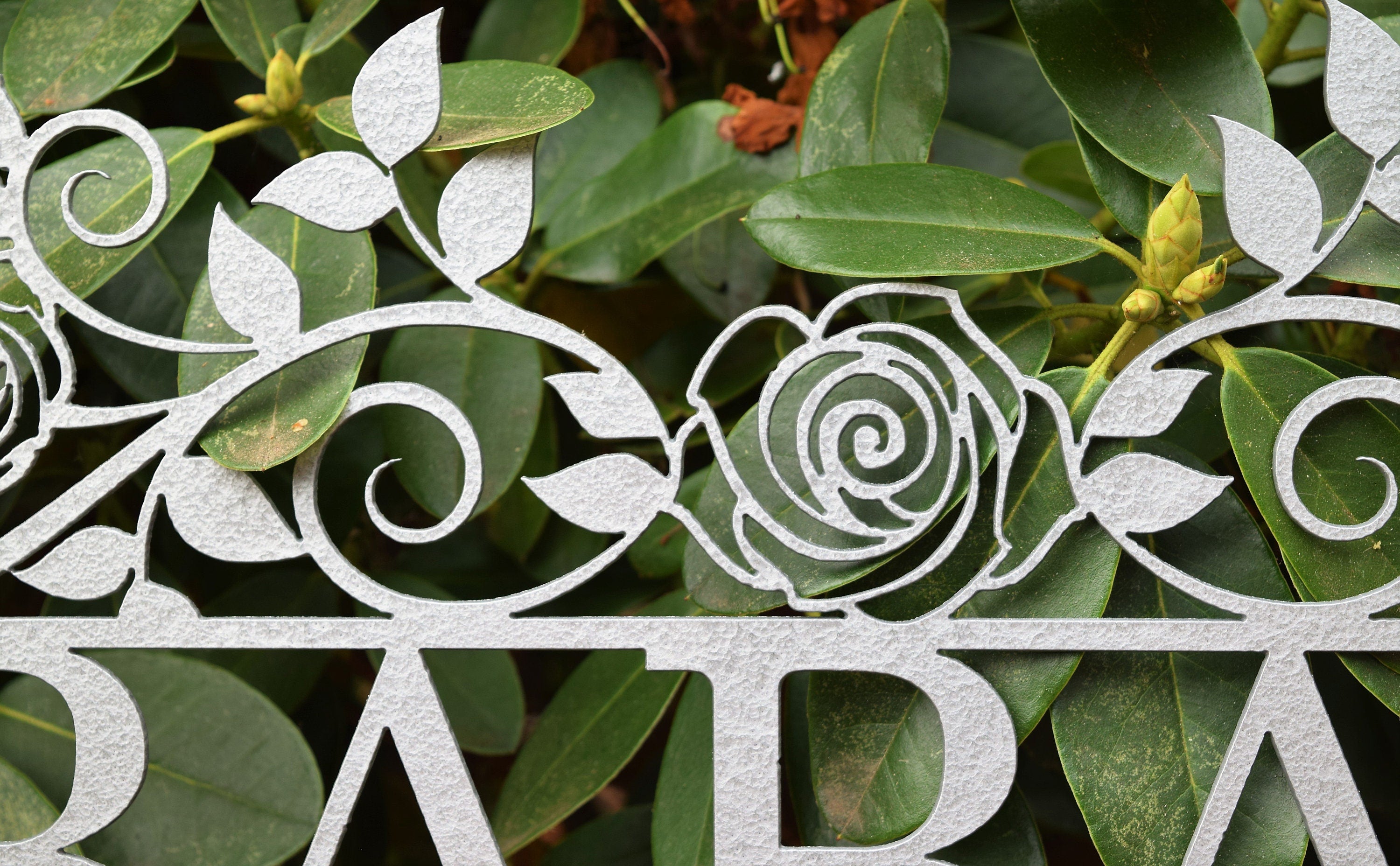 Custom Metal Rose-Flourish Garden Sign