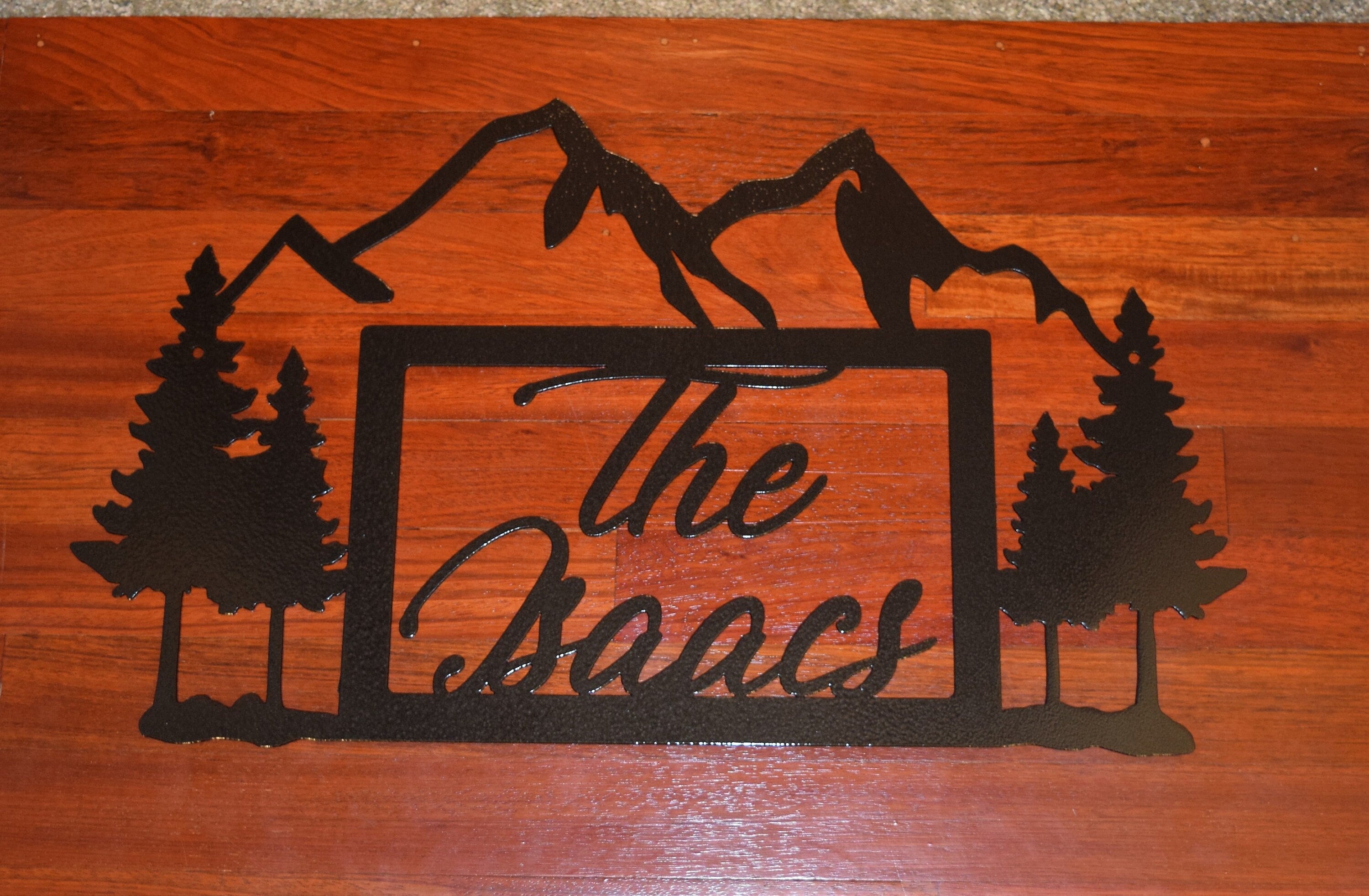 Mountains & Trees Theme Name Sign