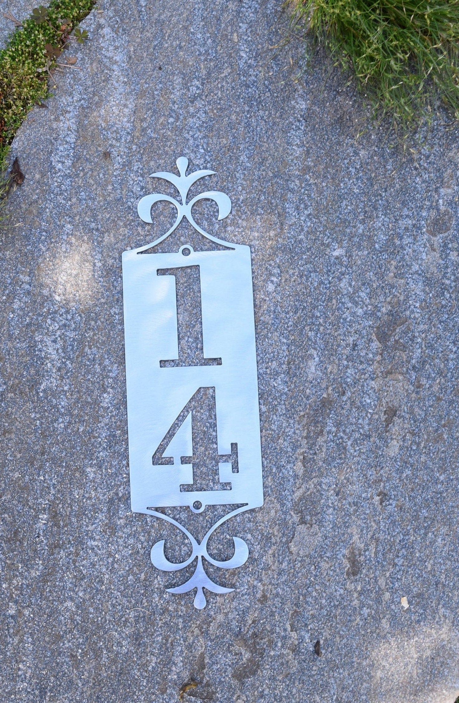 Mini-End Flourish Vertical Metal Address Sign